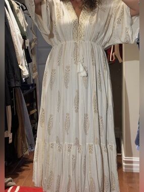 Sz S (M-L)Oversized⭐️NWT APRICOT Cream Gold Foil Embroidered Sequin Maxi